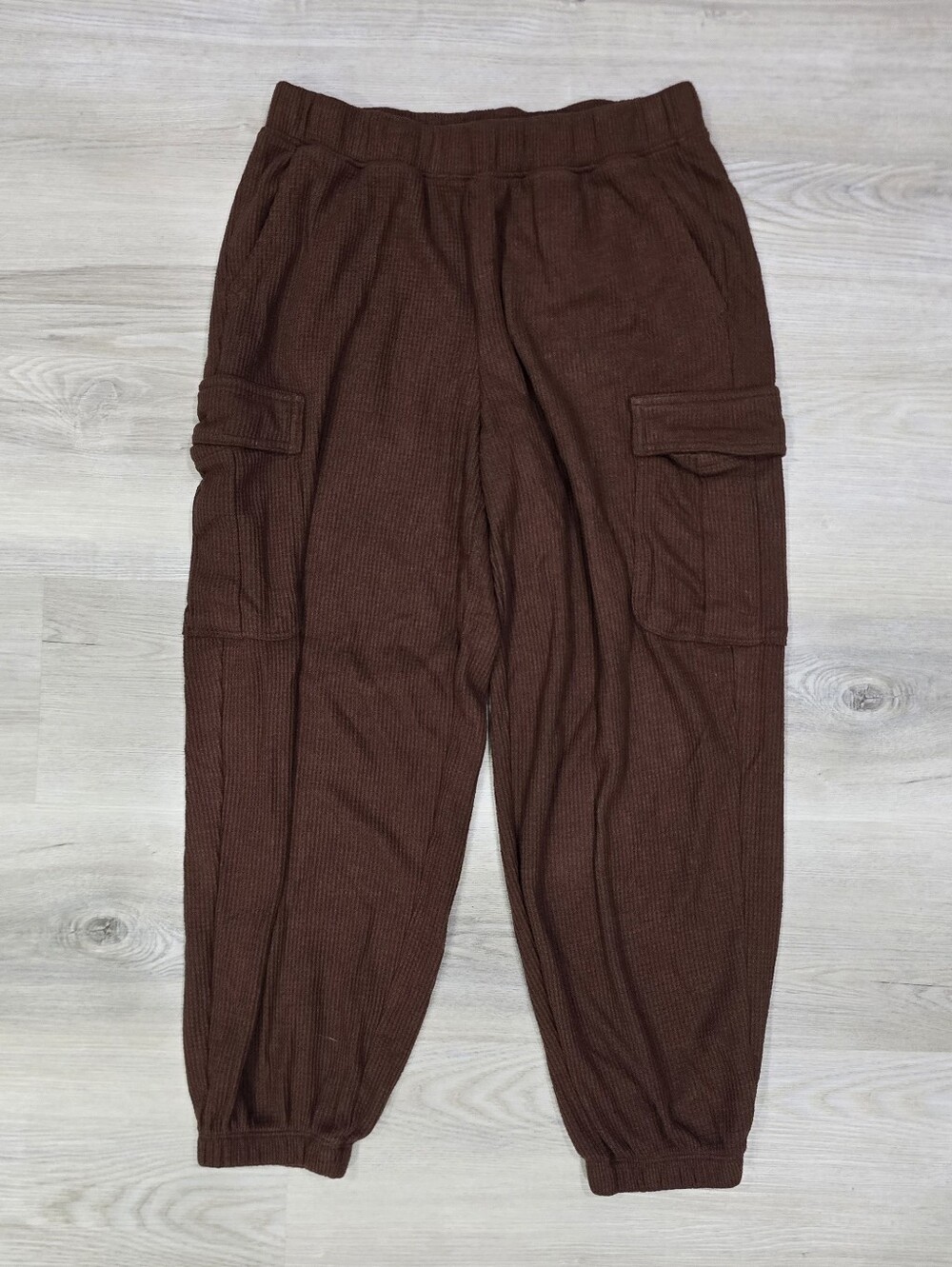 Aerie Traveler Waffle Brown Cargo Jogger Pants Size M
